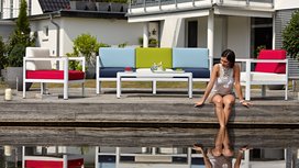 Upholstered Surfaces for Urban Environments:  Digital, Individual, Breathable, Cool